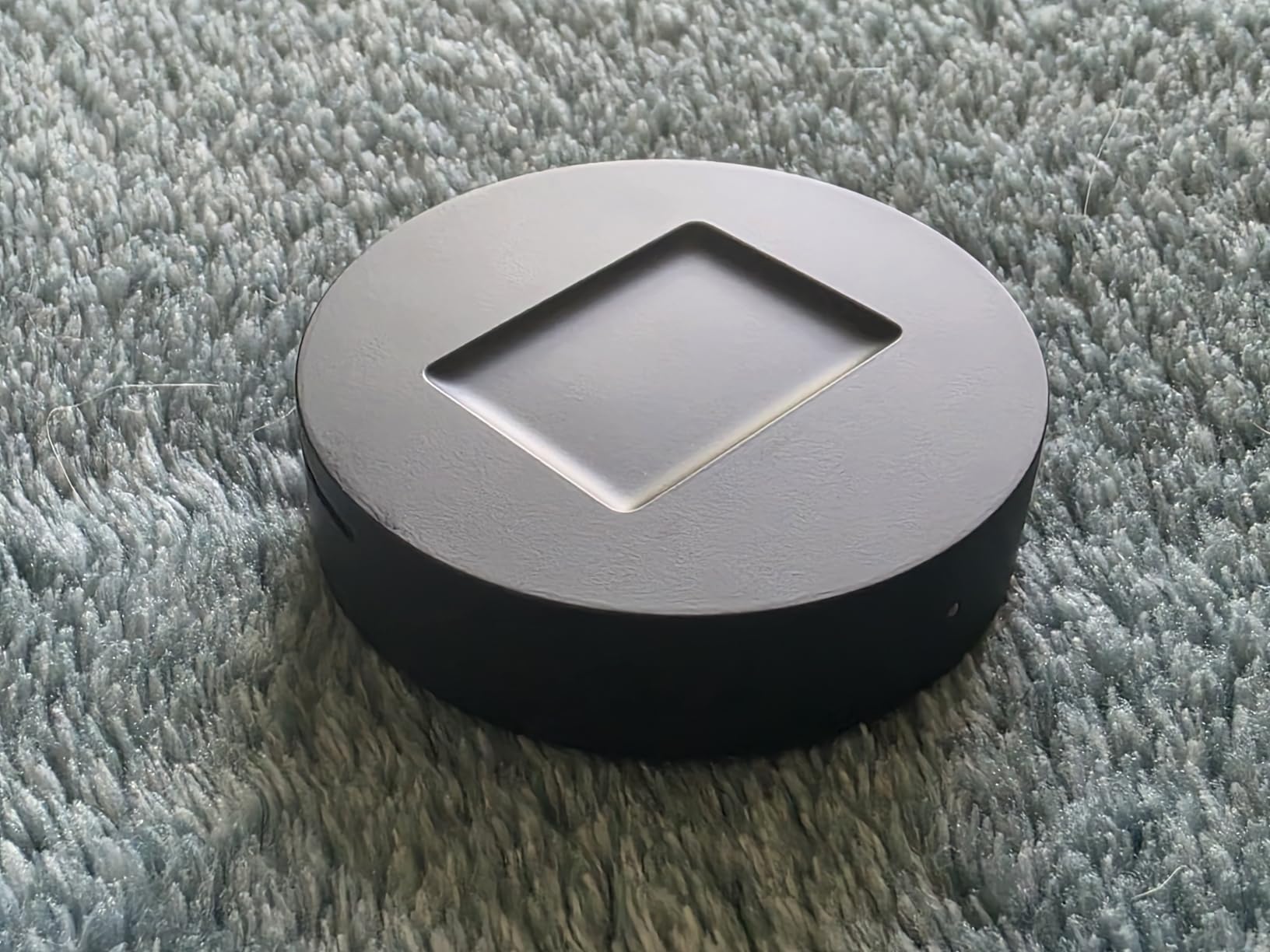 Series 3 Charging Base for GPS Dog Tracker Charger, 200 Meter Range | Charging base for Fi Series 3 GPS dog collars with up to 200-meter range for convenient at-home charging. customer photo 1