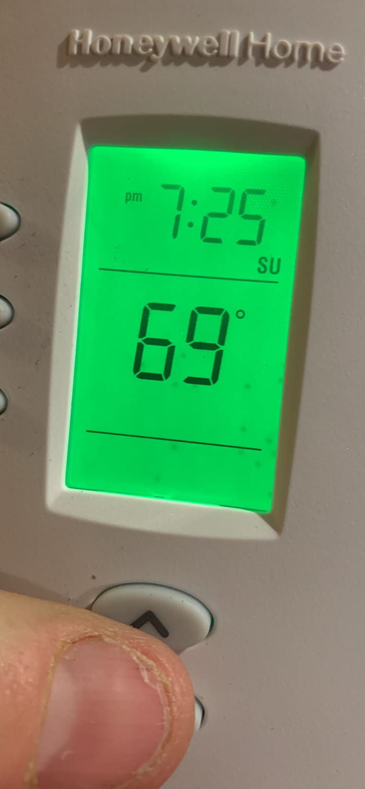 TH2110DV1008 PRO 2000 Vertical Programmable Thermostat customer photo 2