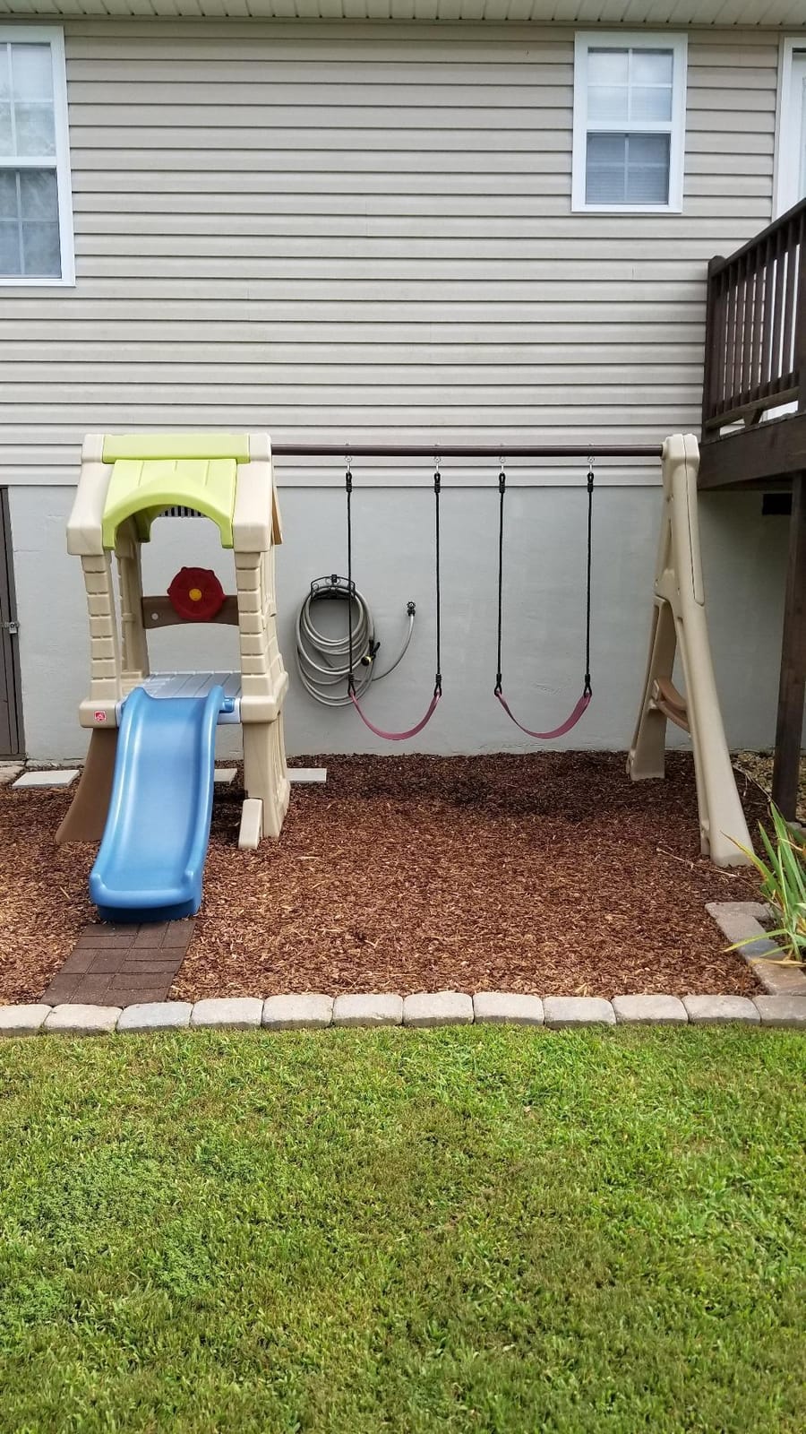 Step2 Play Up Gym Set for Kids, Outdoor Swing Set, Backyard Slide, Swings, Playhouse, & Crawl Space, Two Tier, Easy Set Up, Toddlers Ages 3-6 Years Old customer photo 1