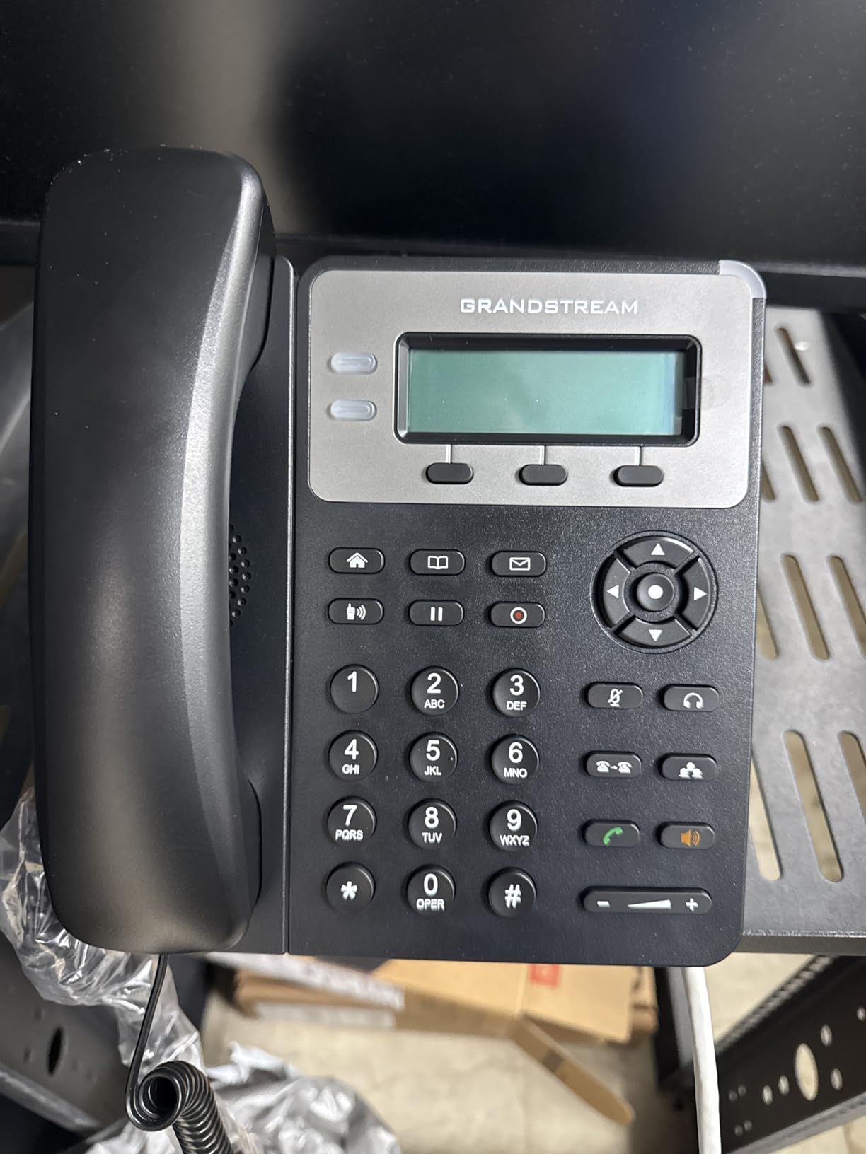 Grandstream GXP1610 IP Phone | 1 Line, 1 SIP Account | 2.9-Inch LCD Display | Dual-Port 10/100 Ethernet customer photo 1