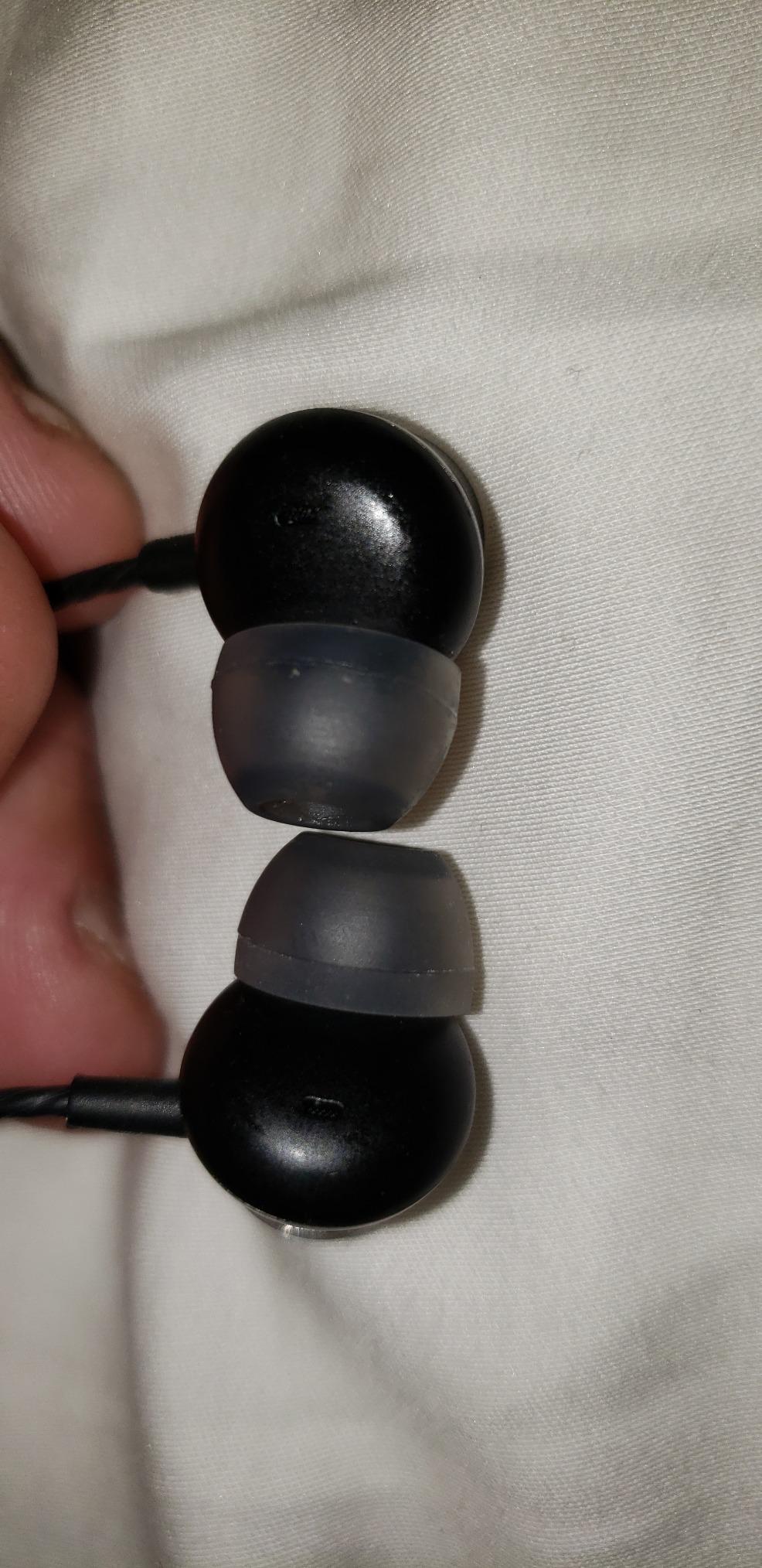 Betron BS10 Earphones Wired Earbud Headphones with Microphone, Black | with Volume Control, In-Ear, Plug in, 12mm Drivers, Deep Bass, Noise Isolating, Ergonomic Design, 3.5mm customer photo 2
