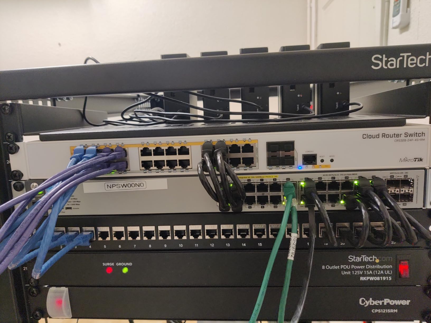 Mikrotik CRS328-24P-4S+RM 24 port Gigabit Ethernet router/switch with four 10Gbps SFP+ ports in 1U rackmount case, Dual Boot and PoE output, 500W customer photo 1
