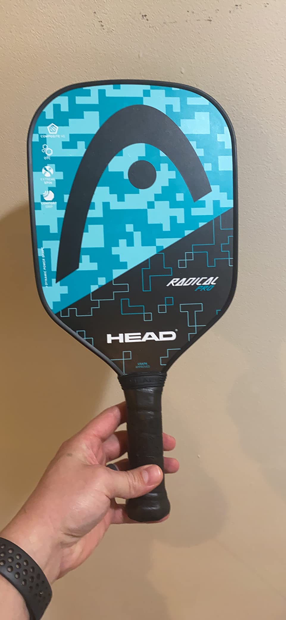 HEAD Fiberglass Pickleball Paddle - Radical Pro Textured Paddle w/Honeycomb Polymer Core & Comfort Grip customer photo 1