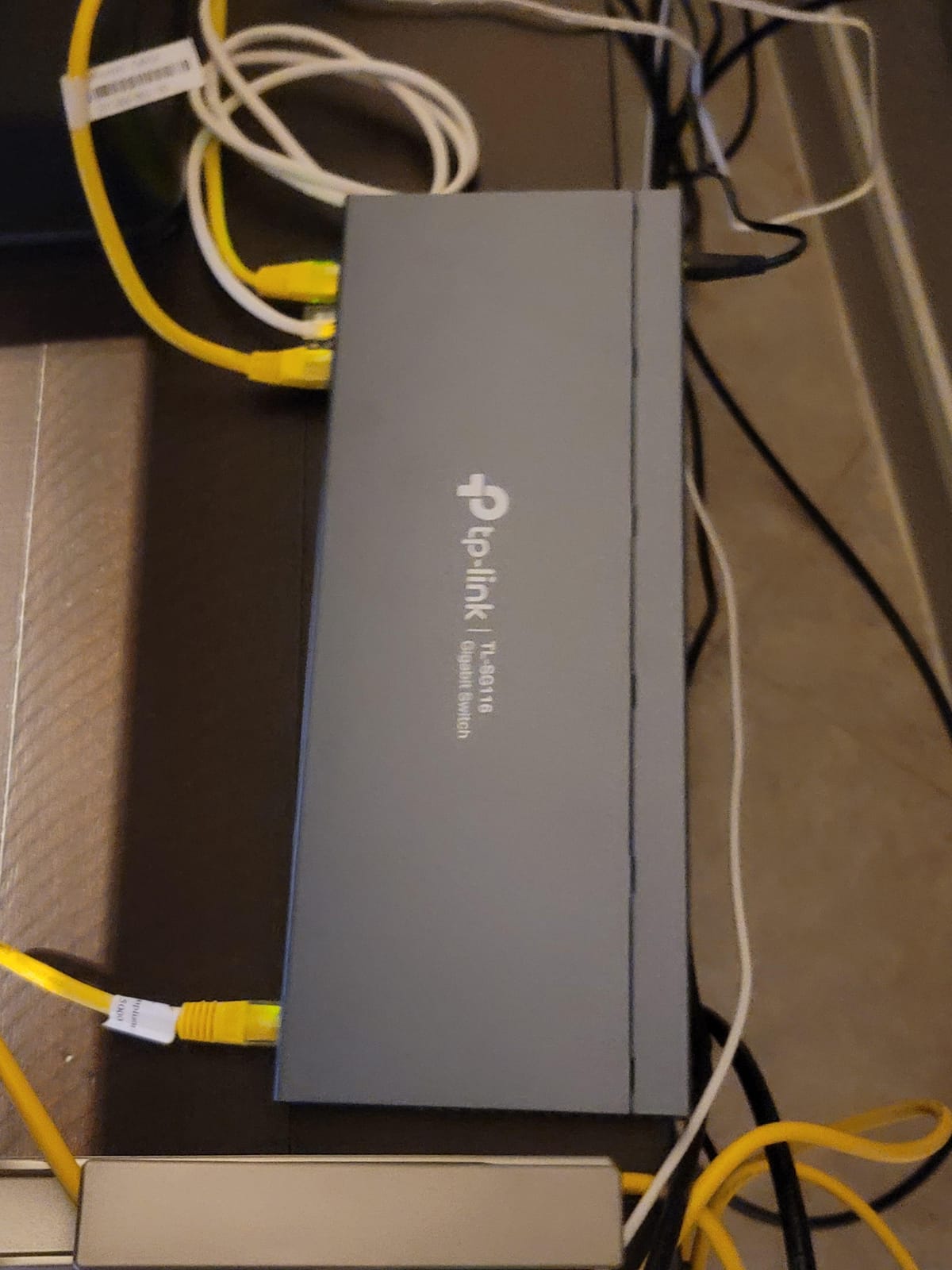 TP-Link TL-SG116, 16 Port Gigabit Unmanaged Ethernet Switch | Desktop/Wall Mount, Fanless, Sturdy Metal w/Shielded Ports, Traffic Optimization customer photo 2