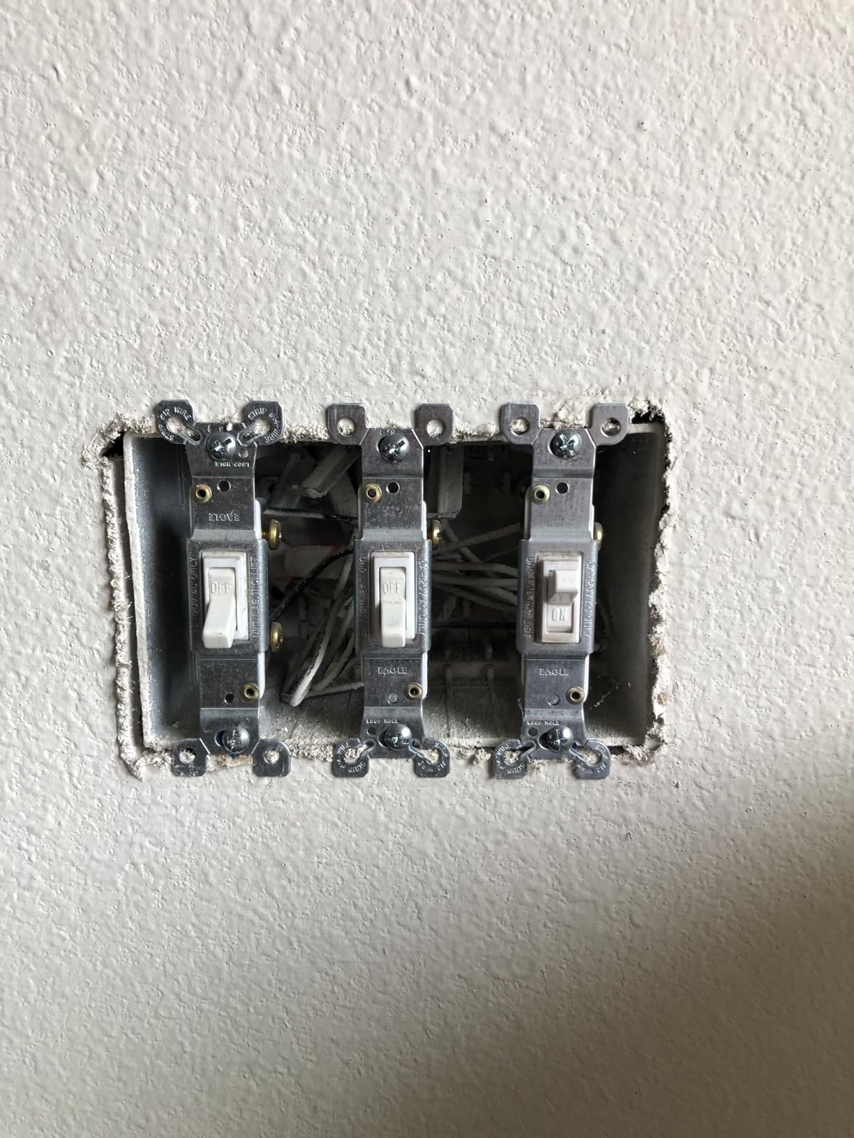 Kasa Smart Light Switch, Single Pole, Need Neutral Wire, HS200P3 customer photo 2