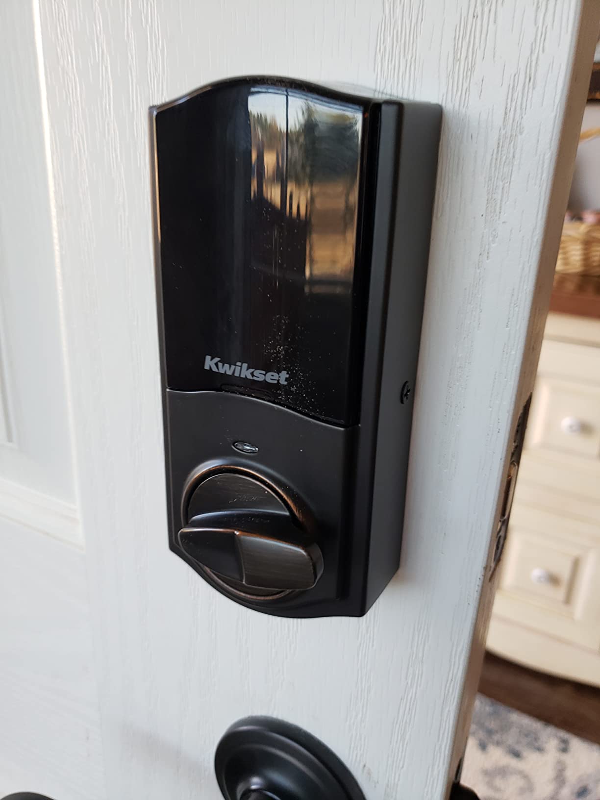 Schlage Halo Touch Traditional Fingerprint Deadbolt with Built-in WiFi and SmartKey Backup, Satin Nickel Finish customer photo 1