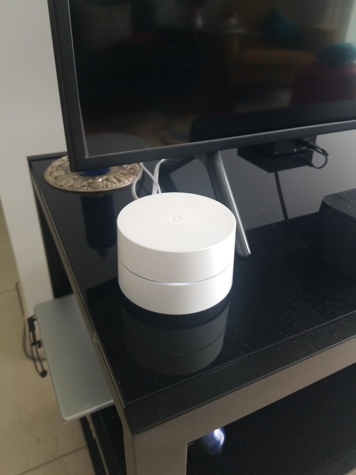 Google Wifi - AC1200 - Mesh WiFi System - Wifi Router - 1500 Sq Ft Coverage - 1 pack customer photo 1
