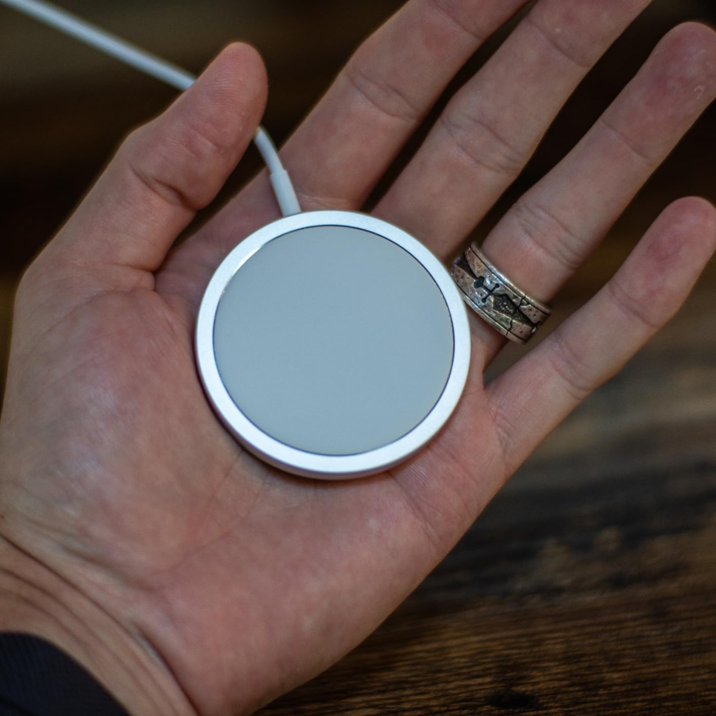 Apple MagSafe Charger - Wireless Charger with Fast Charging Capability, Compatible with iPhone and AirPods customer photo 2