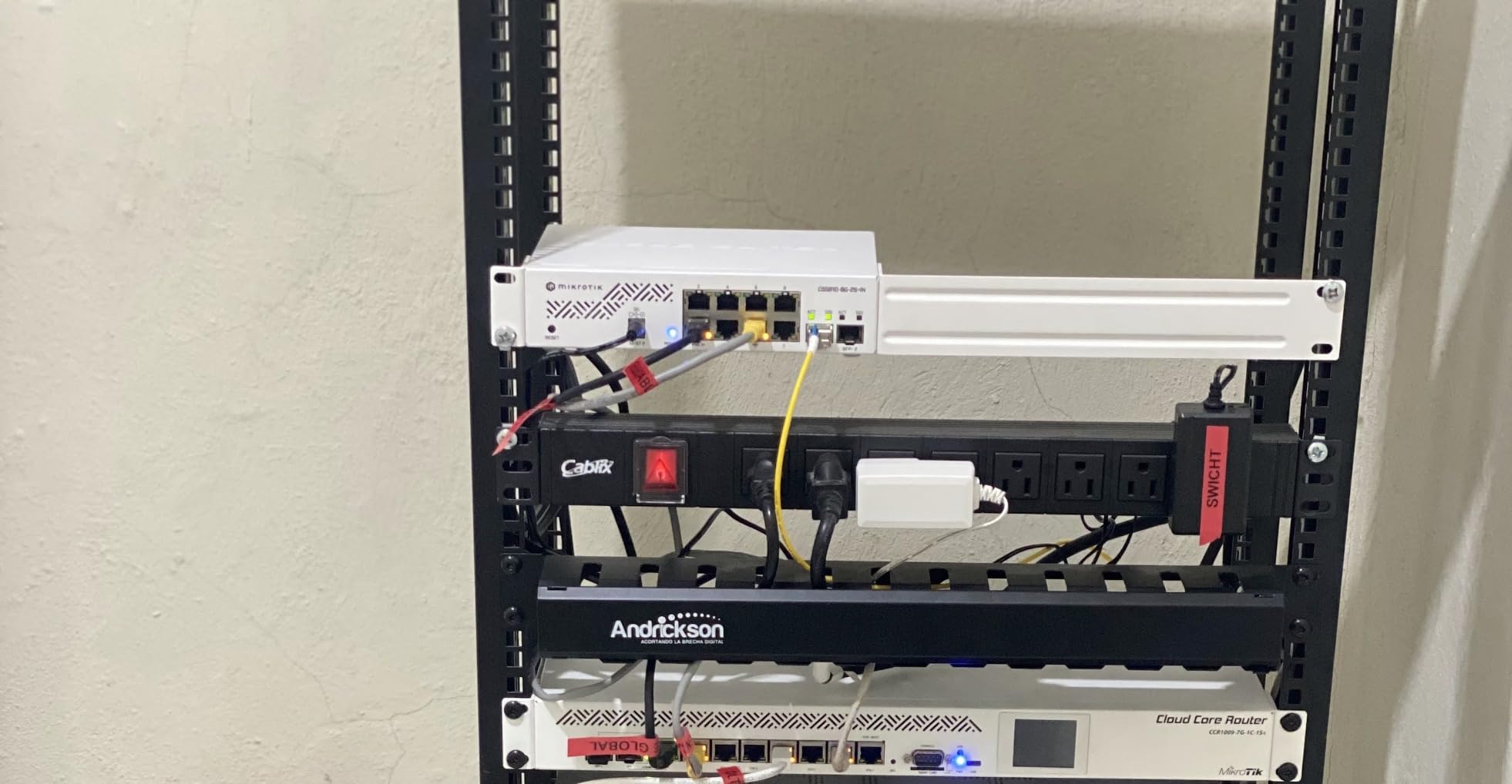 MikroTik CSS610-8G-2S+IN - Cloud Smart Switch 610-8G-2S+in with 8X Gigabit Ports, 2X SFP+ Cages, SwOS, Desktop case customer photo 2