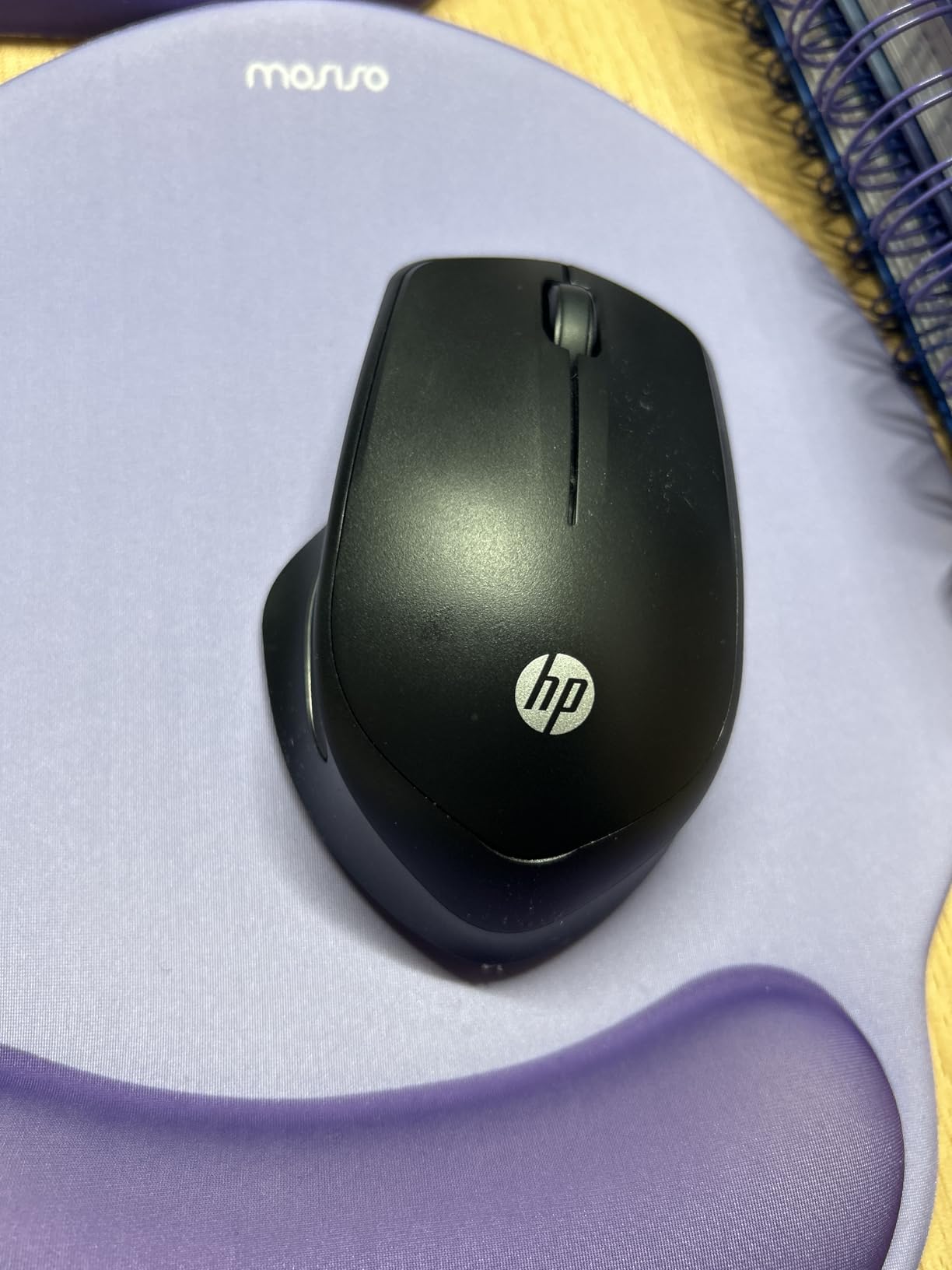 HP 280 Silent Wireless Mouse - Ergonomic, Right-Handed Design - 2.4GHz USB Wireless Connection - Multi-Surface Technology, 1600 DPI Optical Sensor - Win, Chrome, Mac OS - Up to 18-Month Battery Life customer photo 1