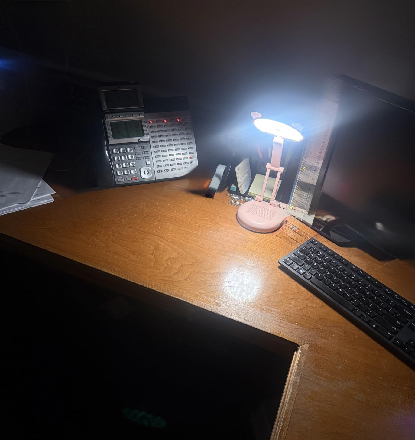 One Fire Rechargeable Table Lamp, 3600mAh Battery Operated Lamp Desk Lamp customer photo 2