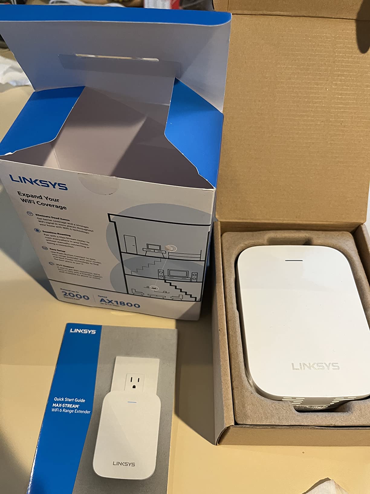 Linksys WiFi Extender, WiFi 6 Range Booster, Dual-Band Booster, Internet Repeater, 2,000 Sq. ft Coverage, Speeds up to (AX1800) 1.8Gbps - RE7310 customer photo 1