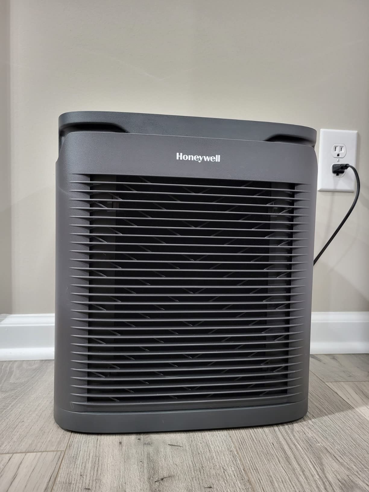 Honeywell PowerPlus HEPA Air Purifier for Home, 968 Ft² Rooms, HPA3100 | Reduces Allergens, Dust, Pollen, Smoke, Pet Dander, Odors customer photo 2