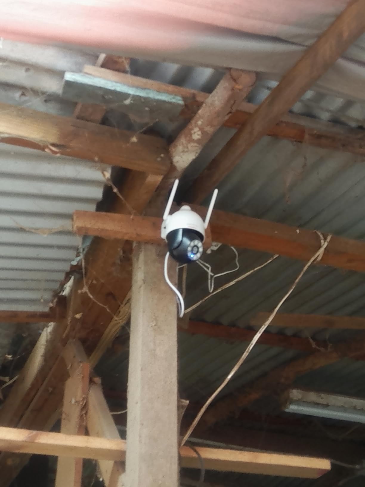 DEKCO 2K Outdoor WiFi Security Camera, Plug-in Pan-Tilt Dome customer photo 2