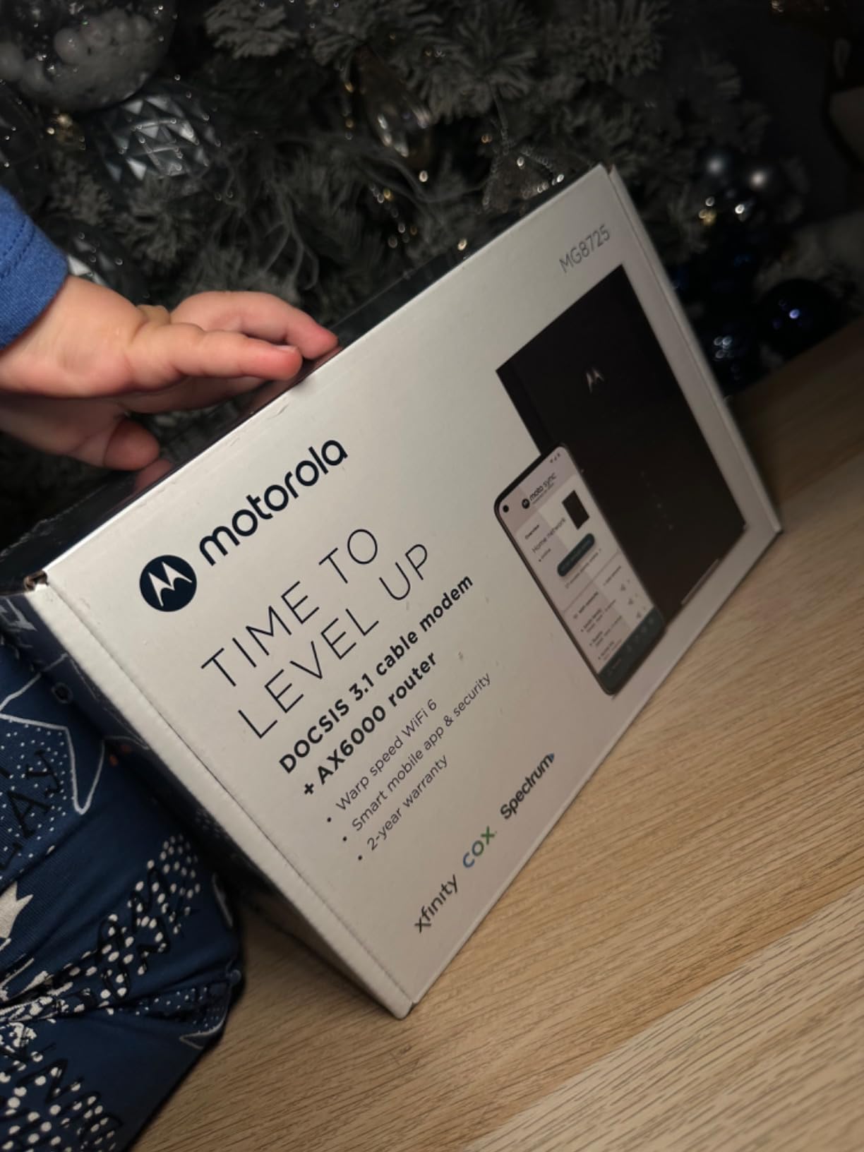 Motorola MG8725 WiFi 6 Router + Multi-Gig Cable Modem | 2-in-1 Device | Approved for Comcast Xfinity, Cox, Spectrum | Up to 6000 Mbps | DOCSIS 3.1 | AX6000 customer photo 2