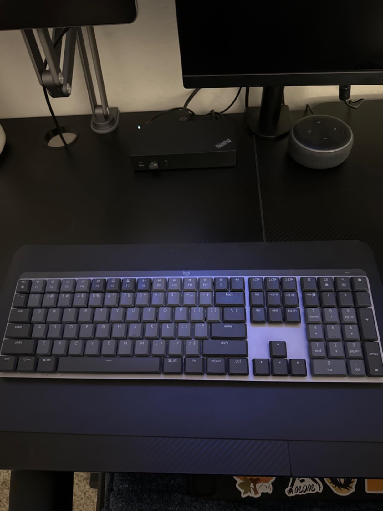 Logitech MX Mechanical Wireless Illuminated Performance Keyboard, Tactile Quiet Switches, Backlit Keys, Bluetooth, USB-C, macOS, Windows, Linux, iOS, Android, Metal (Renewed) customer photo 2