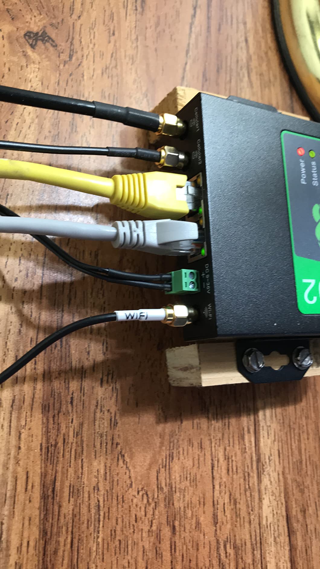 InHand Networks IR302 Industrial IoT 4G LTE VPN Cellular Router customer photo 2