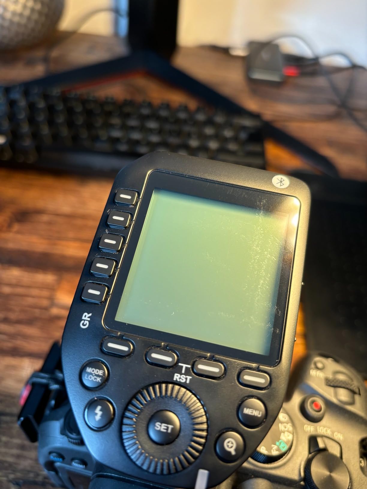 Godox XProII-C TTL Wireless Flash Trigger for Canon - 2.4G HSS 1/8000s, Bluetooth Connection, TCM Transform Function, New Hotshoe Lock, Large LCD Display customer photo 2