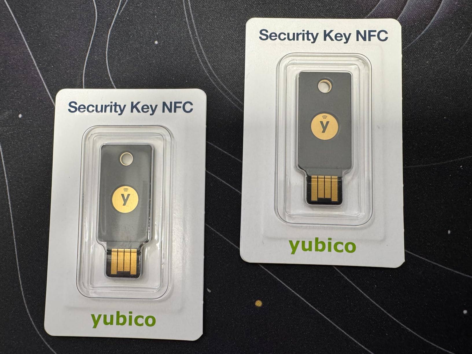 Yubico - Security Key NFC - Basic Compatibility - Multi-Factor Authentication (MFA) Key, Connect via USB-A or NFC, FIDO Certified customer photo 1