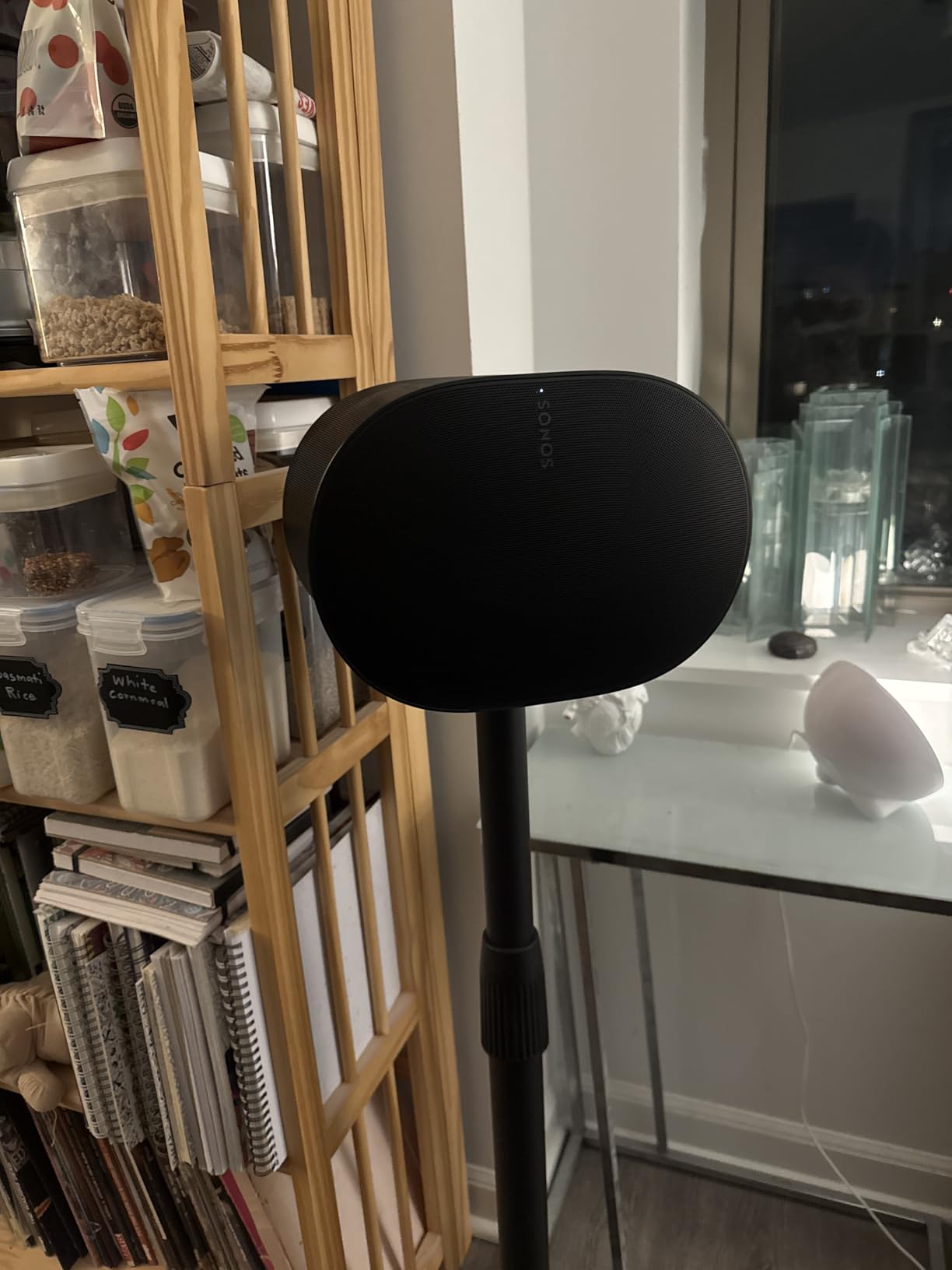 Era 300 Wireless Smart Speaker with Dolby Atmos - White | 6-Driver Design | Bluetooth | WiFi | Trueplay Tuning | Stereo Pairing | Alexa | Works as Surround with Sonos Soundbars customer photo 1