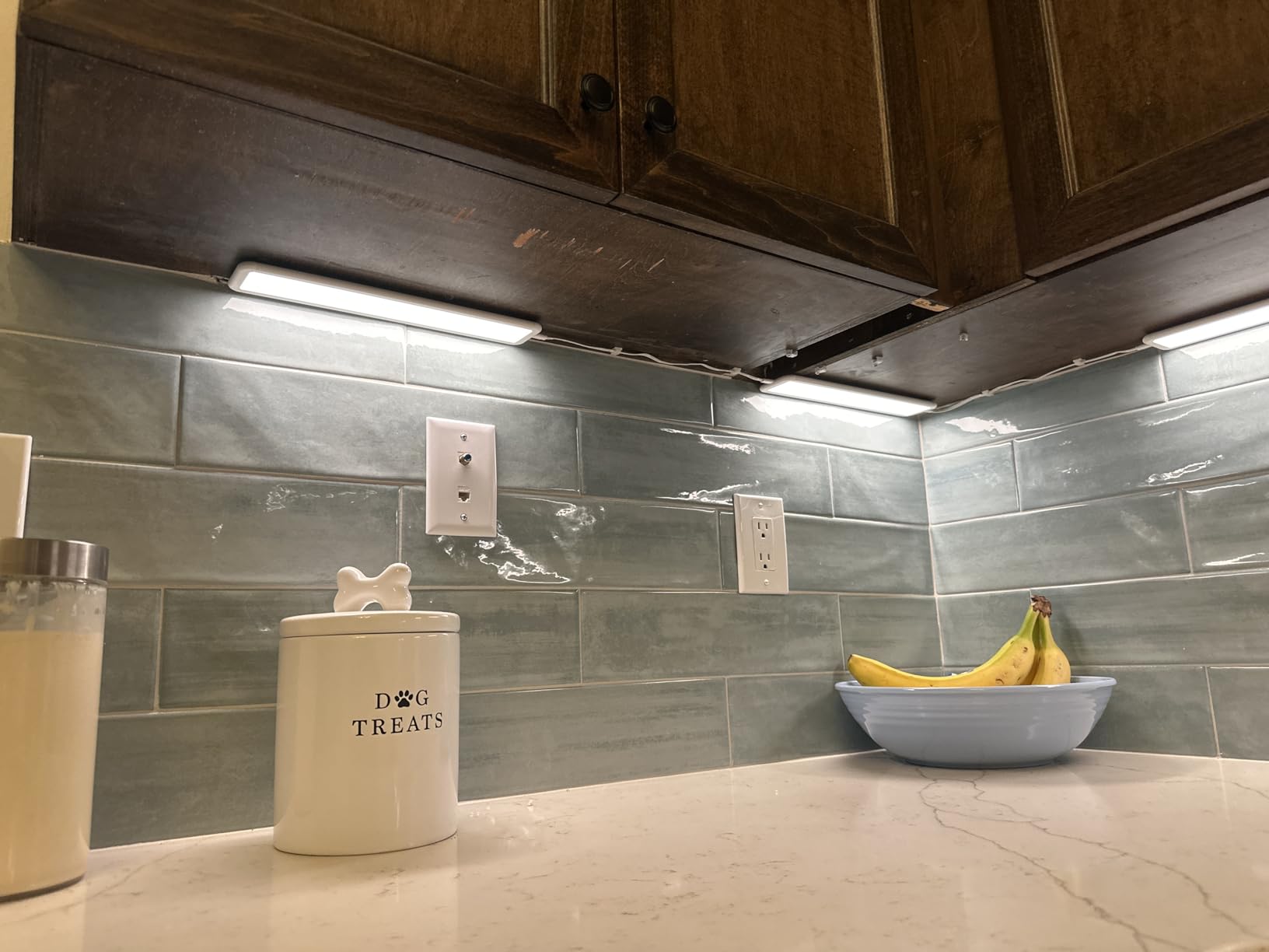 4 Puck Smart Under Cabinet Lights,Matter,2700K-6500K,95 CRI,Plug-in customer photo 2