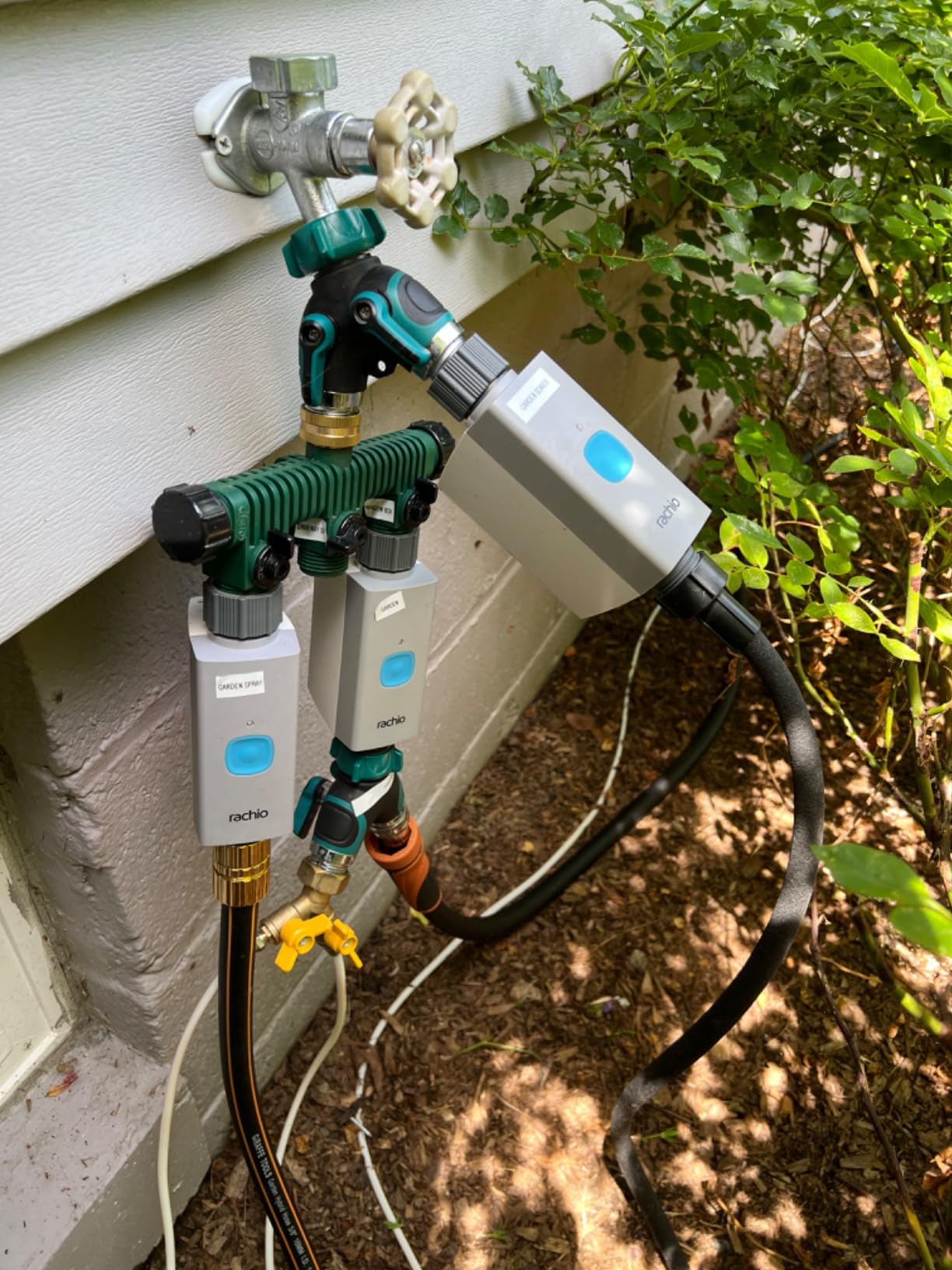Rachio Smart Hose Timer (Valve Only) | Outdoor Watering | Easy Faucet Install, Automate Sprinkler Schedule Lawn, Garden, Yard, No WiFi Hub Included customer photo 1
