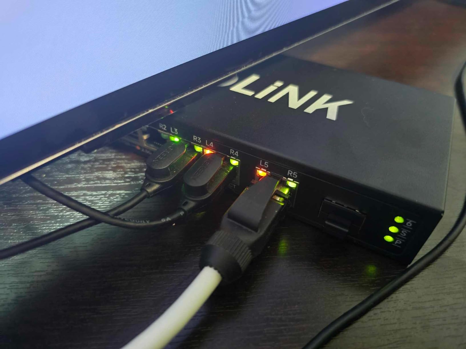 48 Ports Gigabit Network Switch Managed, with 6 x 10G SFP and 1 x Console and 1 x USB Port, IPv6 | Static Routing, Desktop or Rackmount Metal Case customer photo 1