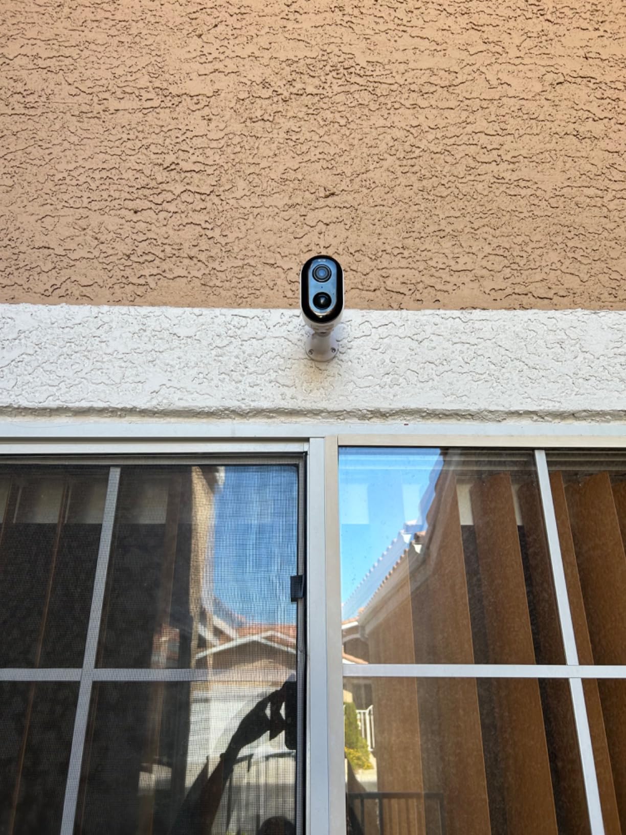 Security Cameras Wireless Outdoor, Battery Powered 2k Color Night Vision, AI Motion Detection Spotlight Siren, IP66 Weatherproof, 2-Way Talk, SD/Cloud Storage, 2.4Ghz WiFi Cameras for Home Security customer photo 1