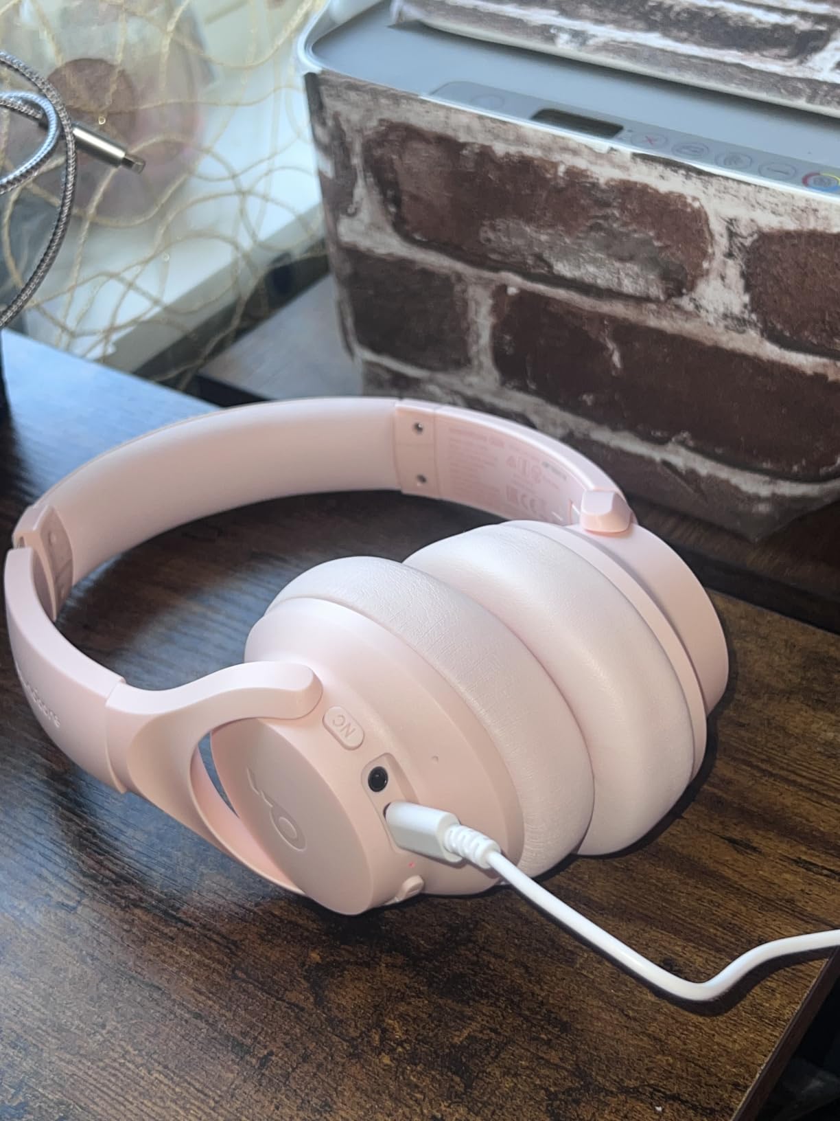 Soundcore by Anker Q20i Hybrid Active Noise Cancelling Headphones, White | Over-Ear, Bluetooth, 40H ANC Playtime, Hi-Res Audio, Big Bass, Transparency Mode, Customize via App, Travel, Home, Office customer photo 1