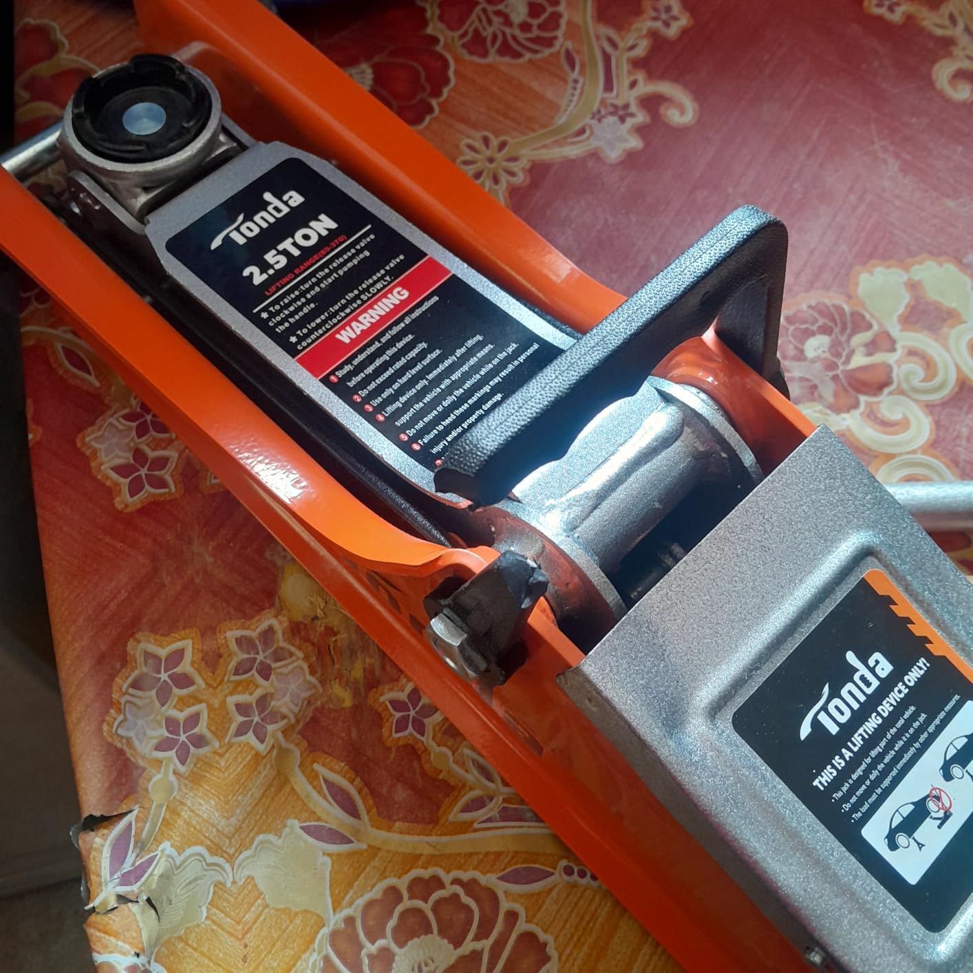 TONDA 2.5 Ton Low Profile Floor Jack, 5,000 Lb Hydraulic Car Jack | Lift Range 3.35
