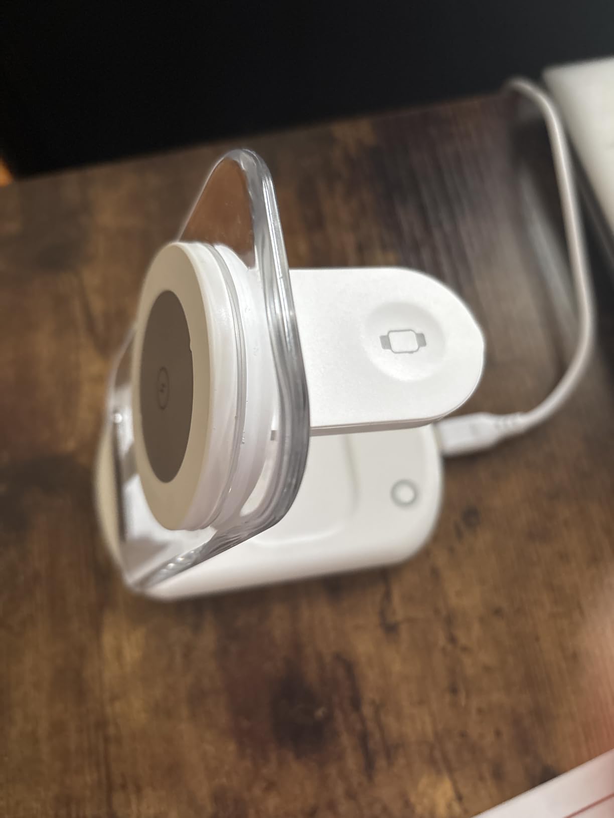 Mukiya 3 in 1 Magnetic Wireless Charging Station for Apple Devices | Fast Foldable Travel Charger Stand with Night Light for Mag-enabled iPhone 17 16 15 14 13 12 Series, Apple Watch/AirPods Pro customer photo 2