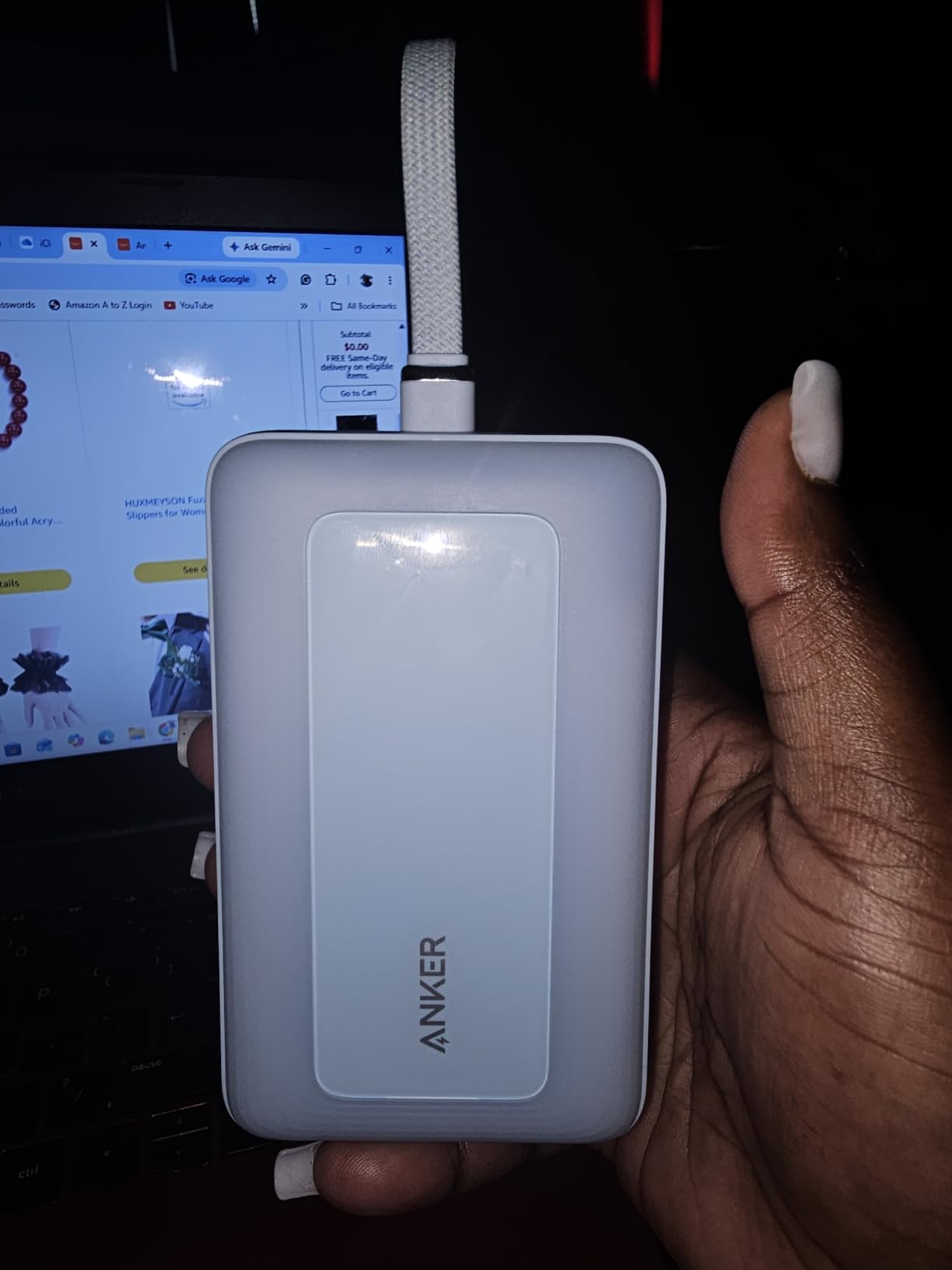 Anker Zolo Power Bank,20,000mAh 30W Portable Charger with Built-in USB-C | 20,000mAh High-Speed Portable Charger for iPhone 17 / 16 / 15 Series, Galaxy, and More customer photo 1