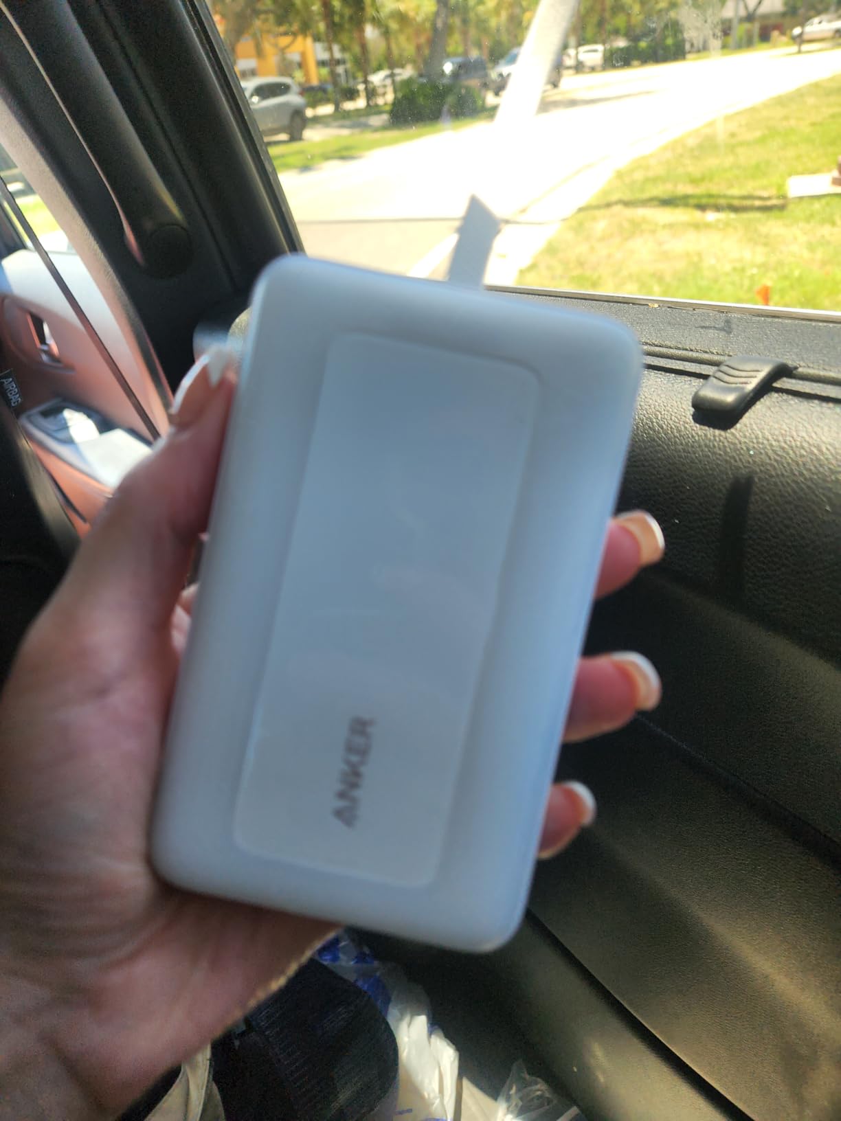 Anker Zolo Power Bank,20,000mAh 30W Portable Charger with Built-in USB-C | 20,000mAh High-Speed Portable Charger for iPhone 17 / 16 / 15 Series, Galaxy, and More customer photo 2