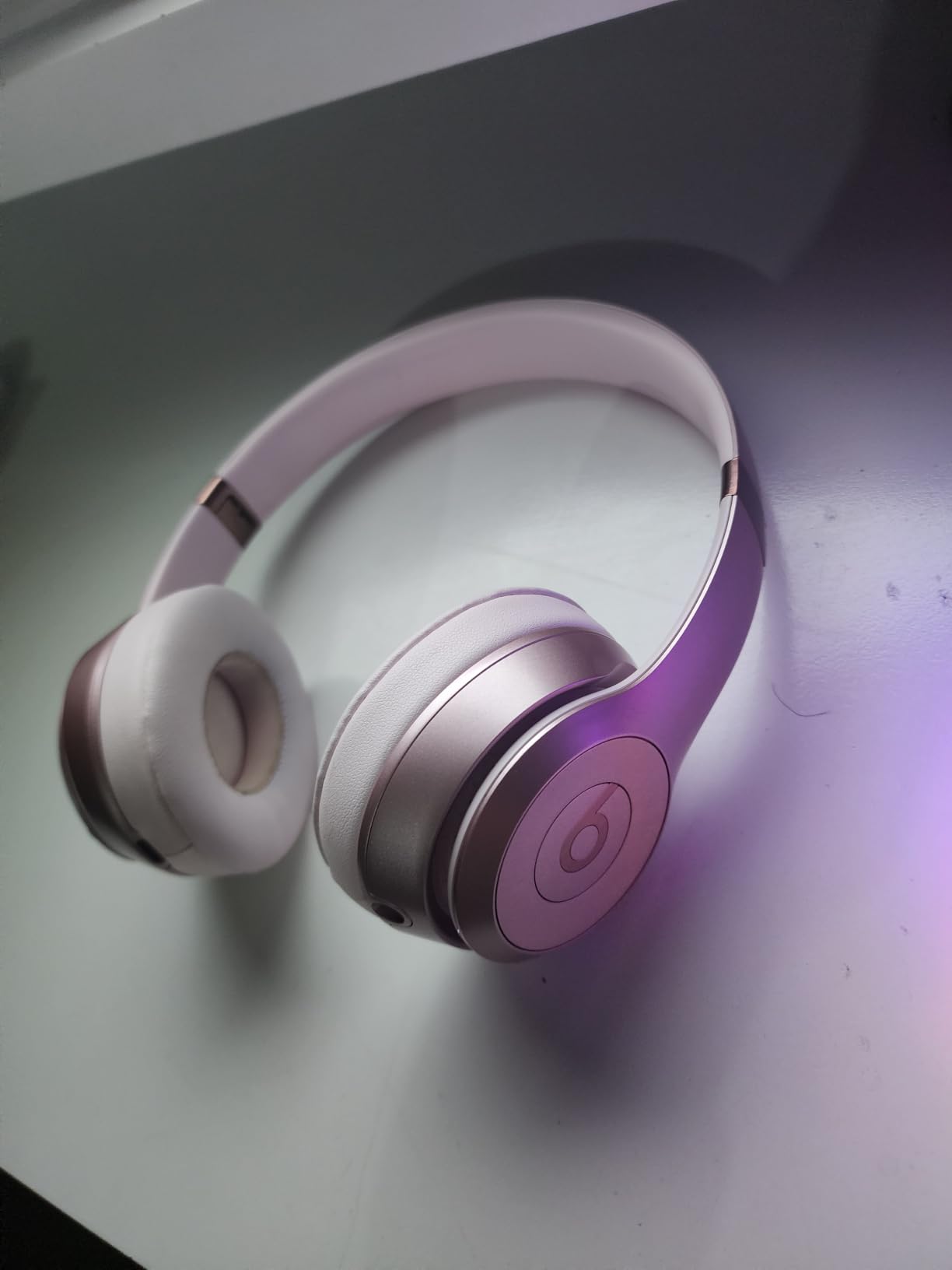 Beats Solo 4 - Wireless On-Ear Bluetooth Headphones, Up to 50-Hour Battery Life, Ultra-Lightweight Comfort, Powerful and Balanced Sound, Apple & Android Compatible - Slate Blue customer photo 2