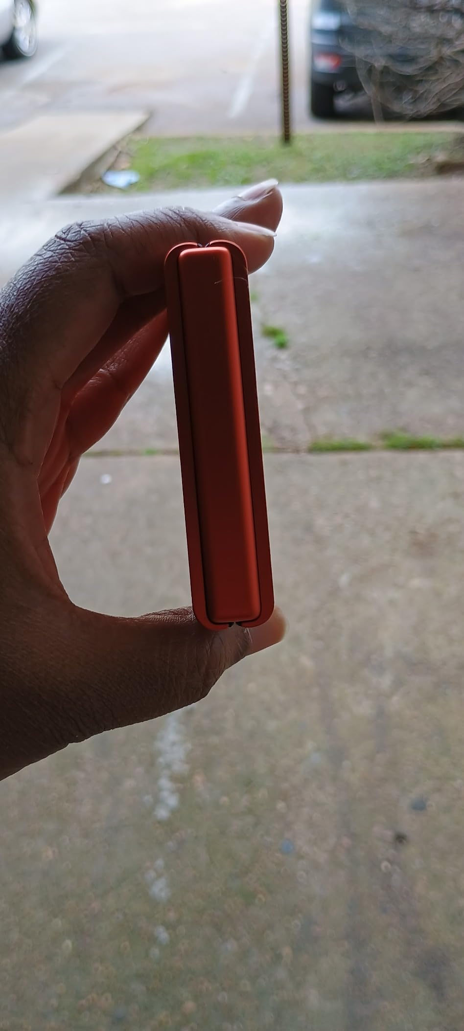Motorola razr | 2024 | Unlocked | Made for US 8/256GB | 50MP Camera | Beach Sand customer photo 1