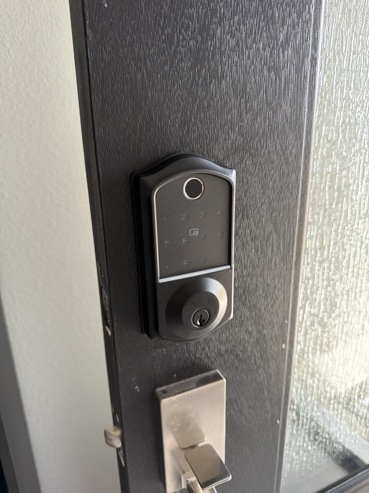 Veise VE017 Fingerprint Smart Door Lock with App Control, Matte Black | 8-in-1 Keyless Entry, Smart User Management, Auto Lock, Electronic Touchscreen Keypad, USB-C Port, Deadbolt for Front Door customer photo 2