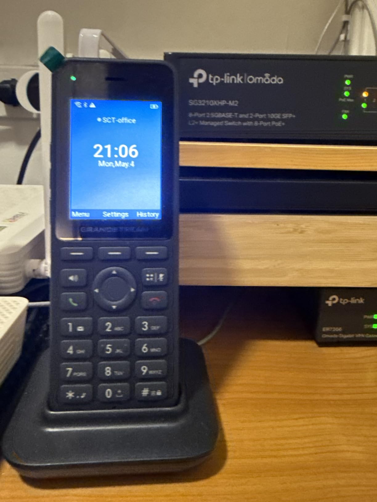 Grandstream Cordless WiFi IP Phone WP826 SIP Phone customer photo 1