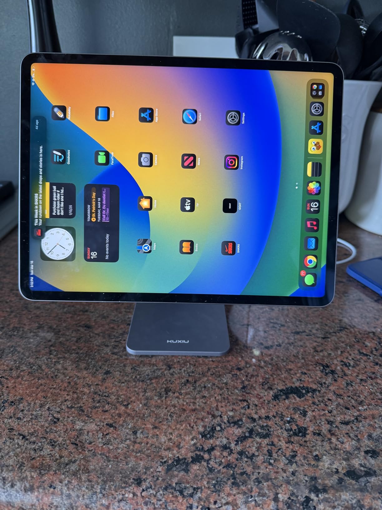 KU XIU Magnetic Wireless Charging Stand for iPad Air 13