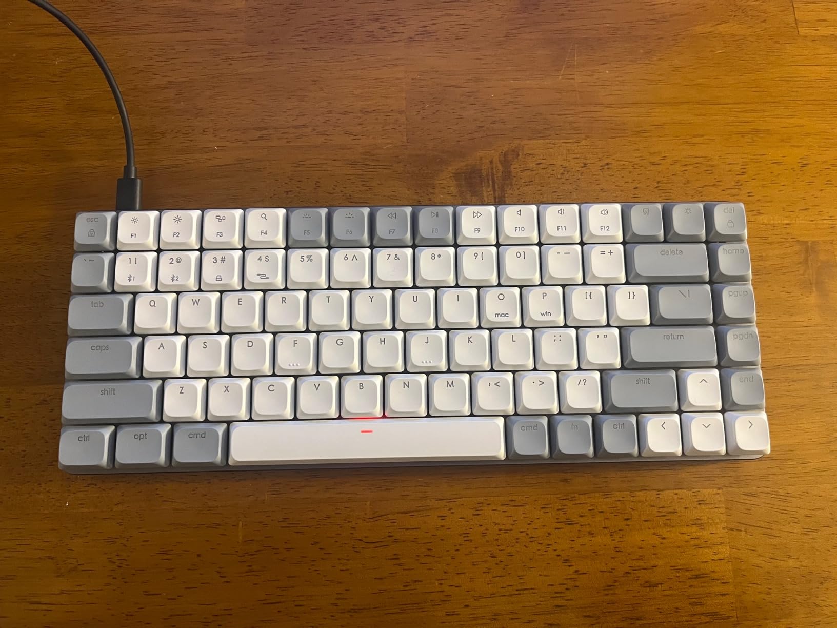 Satechi SM3 Mechanical Keyboard, White LED Backlit, Dark Gray/Gray | 108 Keys Full Size, Wired and Bluetooth, for Mac and Windows customer photo 2