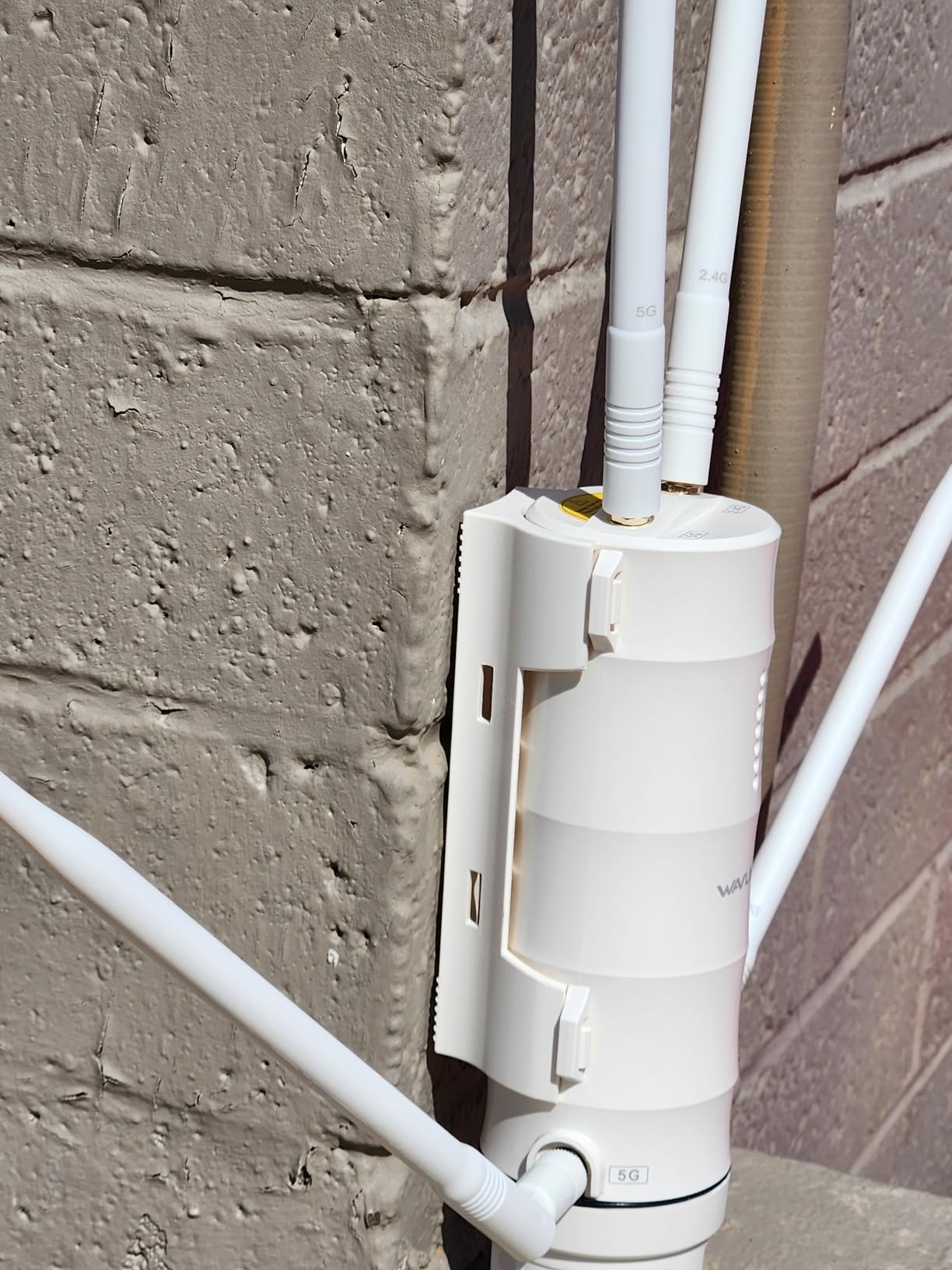 WAVLINK AC1200 Outdoor Mesh Extender/Router,Long Range IP65 Waterproof WiFi Repeater with Passive/Active POE,Support Fat/Fit AP,Dual Band 5G+2.4G,4x7dBi Omni Antenna,Enterprise-Grade Encryption customer photo 1