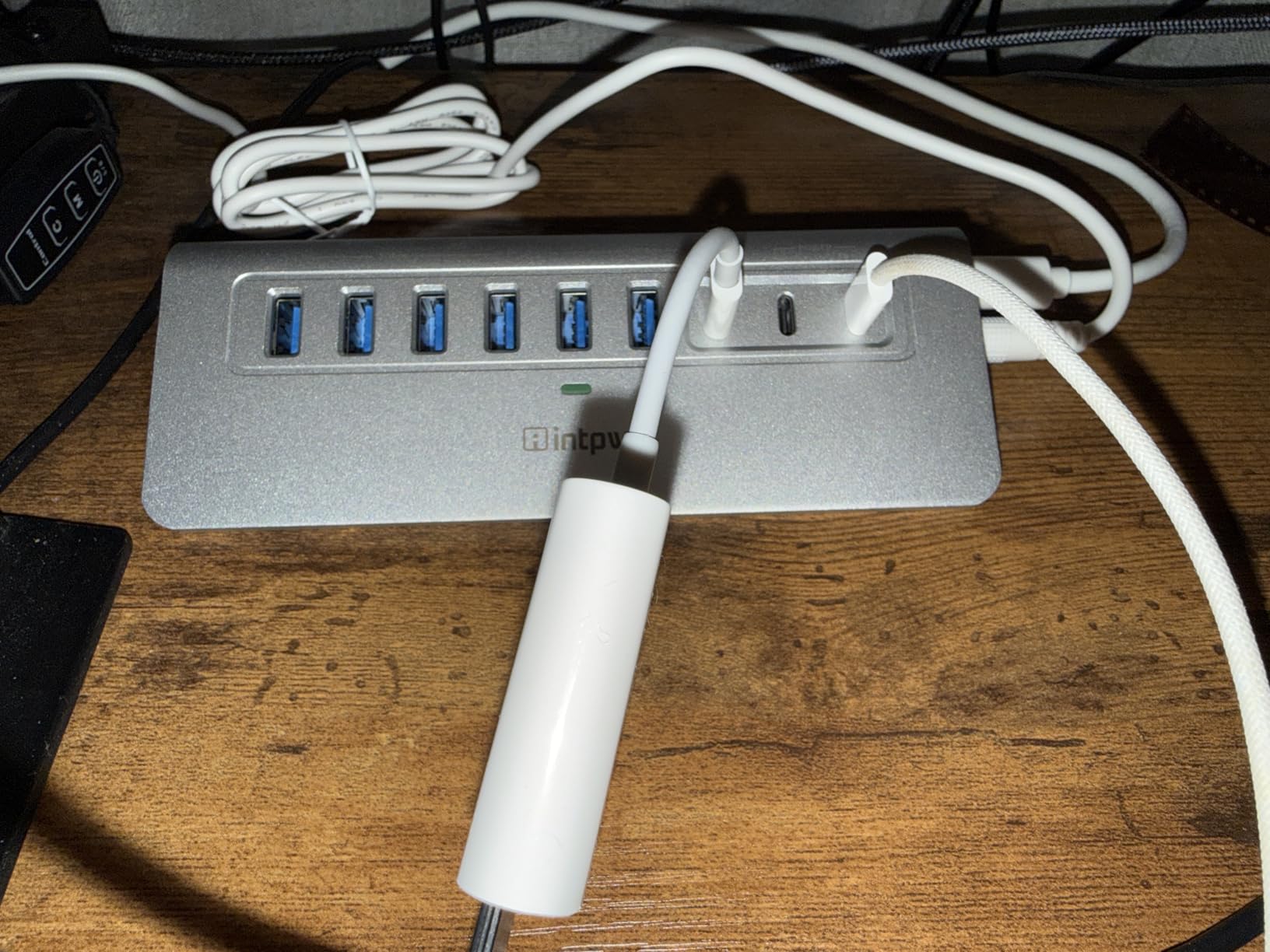 Powered USB Hub 10Gbps, intpw 9-Port USB 3.2 Hub, USB C Hub with USB A/USB C 3.2, 4 USB 3.0, 2 PD 45W Charging Ports, 65W Power Adapter and 3.3FT Cable, Aluminum USB Hub for PC,Laptop,iPhone 17/16/15 customer photo 2
