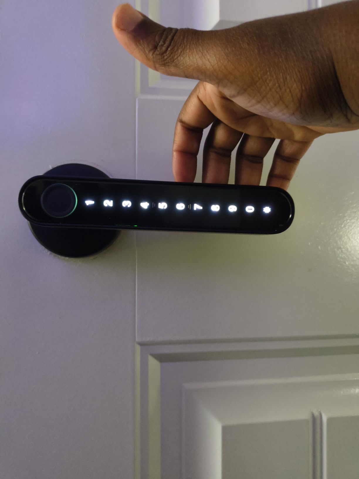 Fingerprint Door Lock Biometric Door Knob with Keypad Keyless Entry, 5-in-1 Door Locks for Bedrooms(Fingerprint/App/Code/Key/IC Card), Home Hotel Office Apartment Black customer photo 1