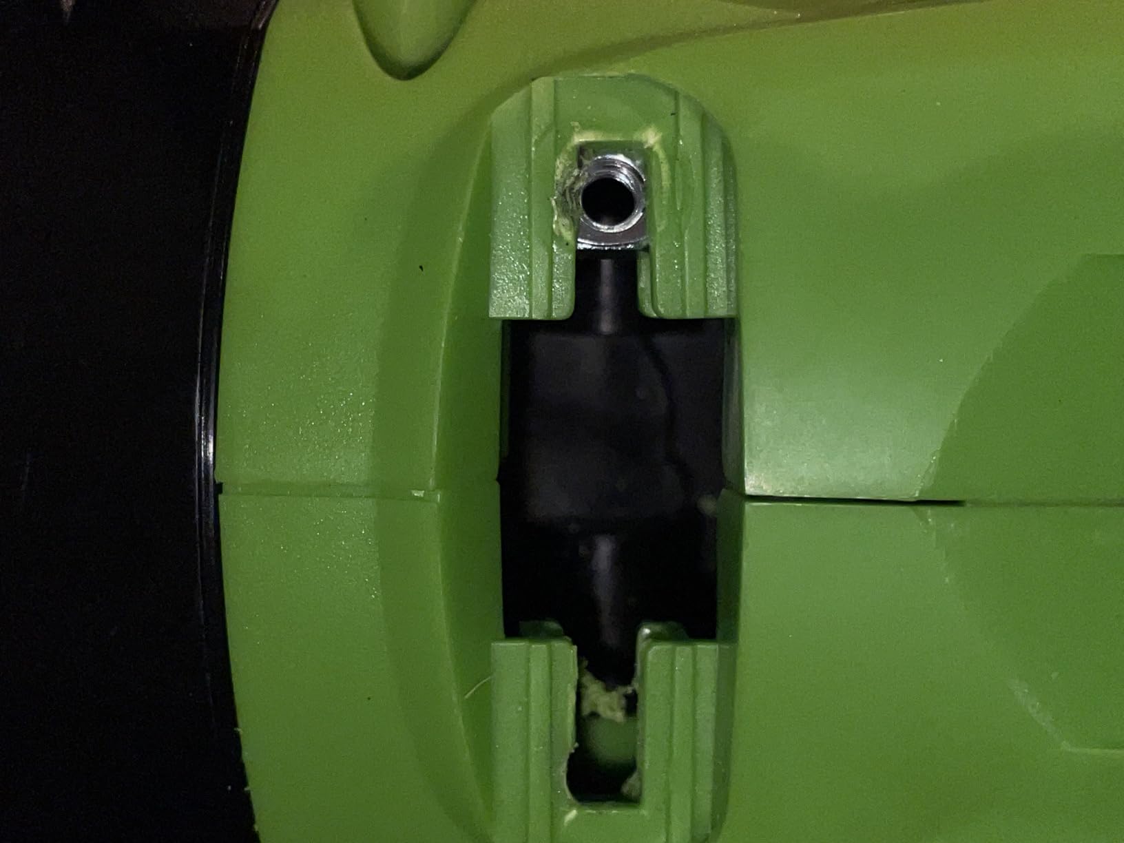 Greenworks 40V 26 in Cordless Hedge Trimmer, Tool Only customer photo 2
