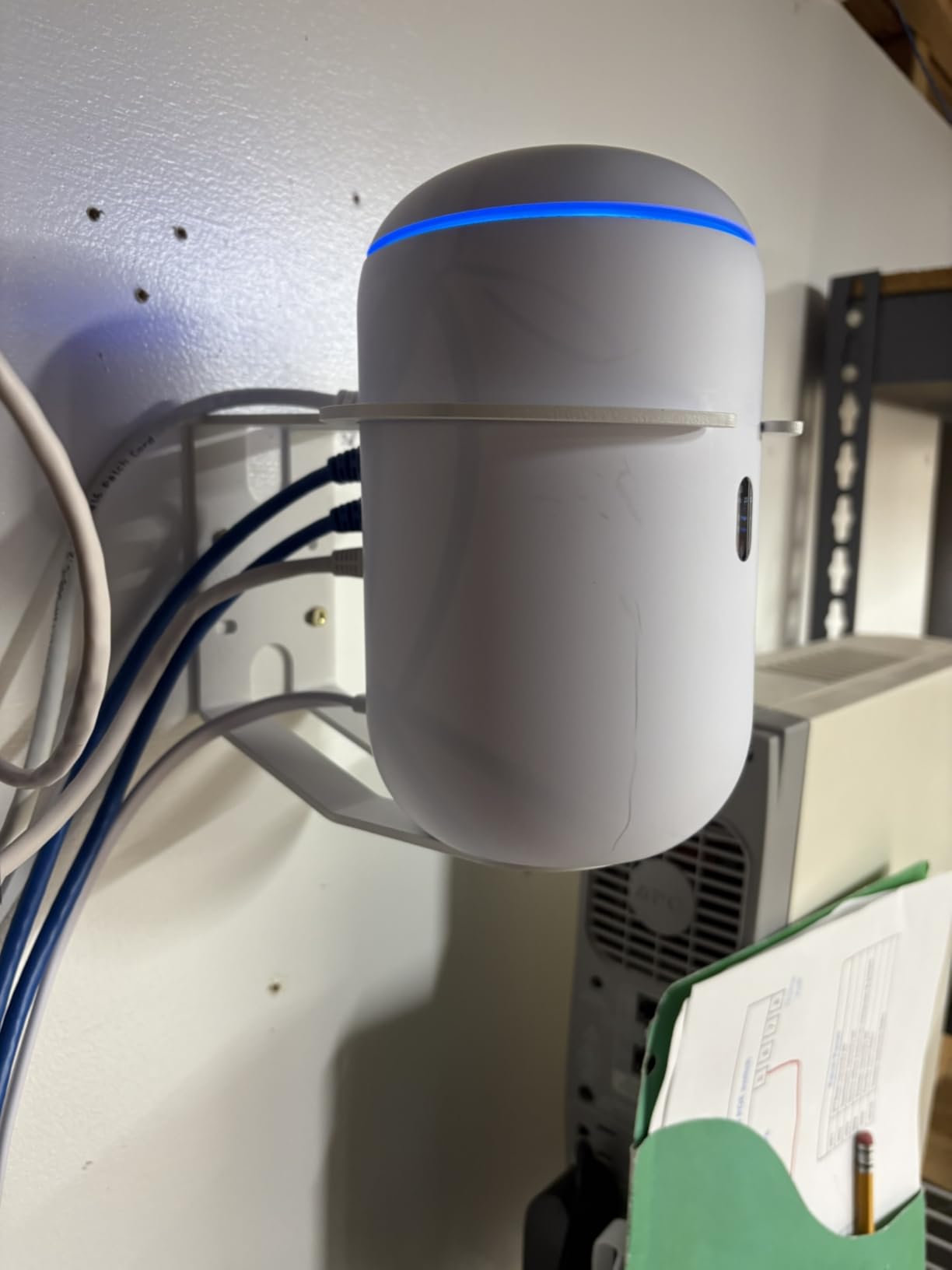 Ubiquiti Networks UDR7 UniFi Dream Router 7, Desktop 10G Gateway customer photo 1