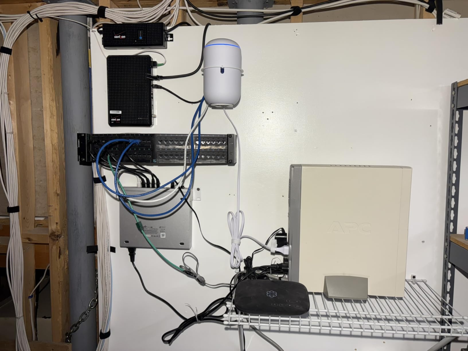 Ubiquiti Networks UDR7 UniFi Dream Router 7, Desktop 10G Gateway customer photo 2