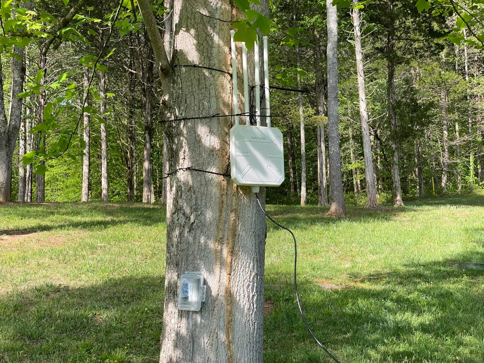 WAVLINK WiFi 7 BE5100 Outdoor WiFi Extender | Dual Band WiFi Repeater,AP, Mesh Router, POE Powered, IP67 Waterproof, 4 x 8dBi Antennas, 2.5 Gbps Ethernet, Up to 2800 sq.ft customer photo 2