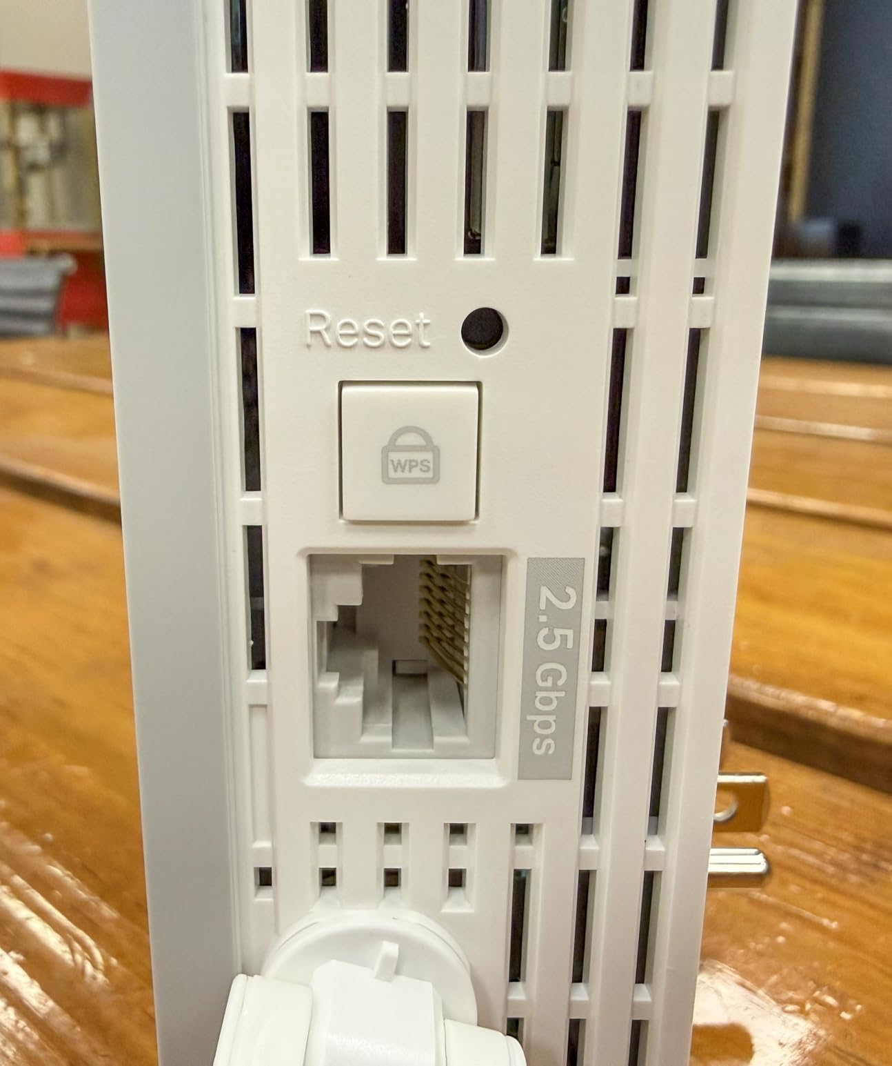 TP-Link BE6300 Wi-Fi 7 Range Extender RE403BE w/ 2.5G Port | 6.3 Gbps Dual-Band Wireless Repeater | Internet Signal Booster for Home | Up to 2800 sq.ft, 64 Devices | MLO, EasyMesh | No 6 GHz Band customer photo 2