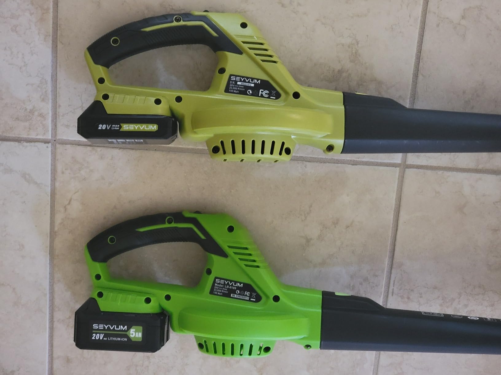 SEYVUM Leaf Blower 20V Cordless, with 2 x 2.0Ah Battery, 350 CFM 150 MPH | 15000 RPM, for Patio Cleaning, Fast Charger Included, Lemon Green customer photo 2