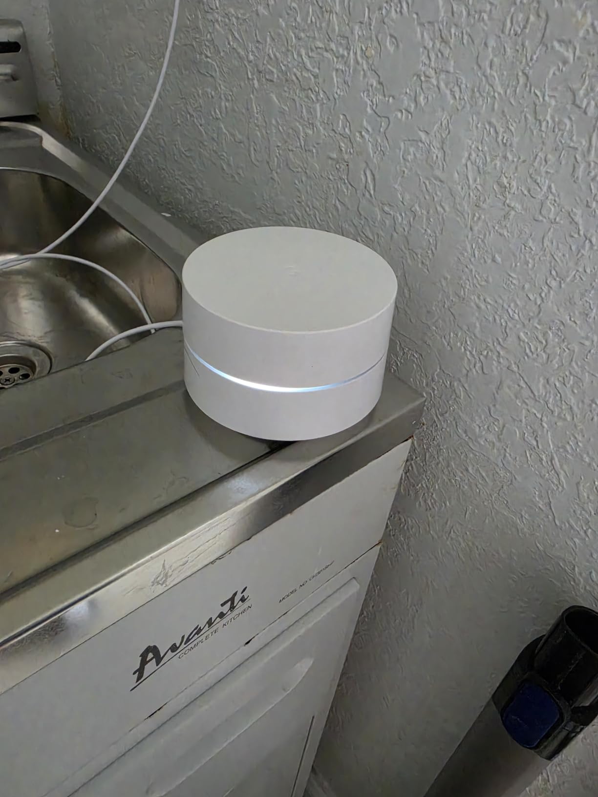 Google WiFi - AC1200 - Mesh WiFi Router System Bundle (3-Pack) - 4500 Sq Ft Coverage - Retail Packaging - Easy Setup, Seamless Signal for Smart Home Devices - Snow customer photo 2