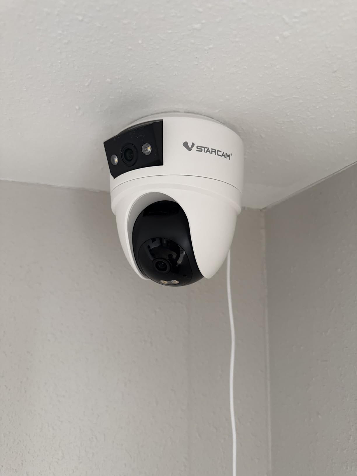 VSTARCAM 2K Dual Lens Security Camera Indoor, Free Cloud & SD Storage, No-Drill Ceiling Mount, 360° PTZ & Wide Angle, WiFi 6 2.4/5G, Color Night Vision, Motion Alerts, 6-Month Battery, 2-Way Talk customer photo 2